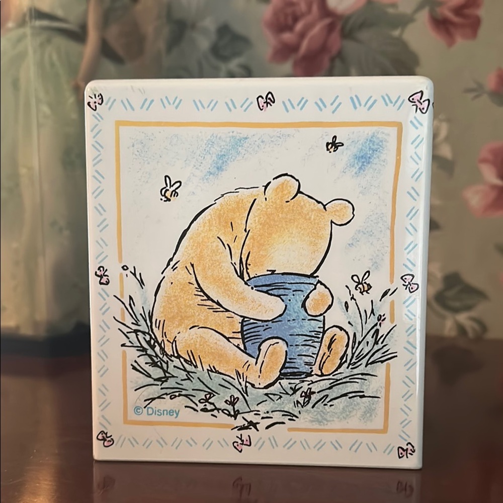 Disney Winnie the Pooh Tissue Box Cover